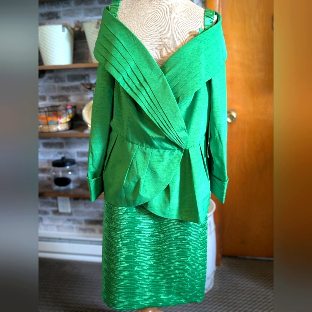 New! Ashro pantsuit sz20 off shoulder Bright green